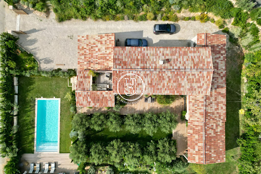 Maison avec piscine et terrasse 4