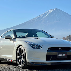 NISSAN GT-R R35