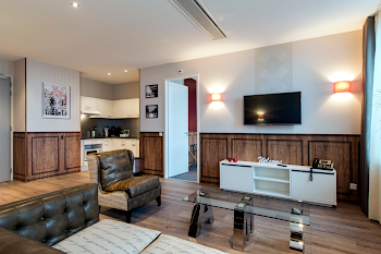 4 Bedroom Apartment Amsterdam Netherlands Thesqua Re