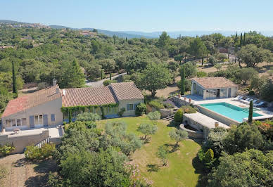 Maison avec piscine et terrasse 16