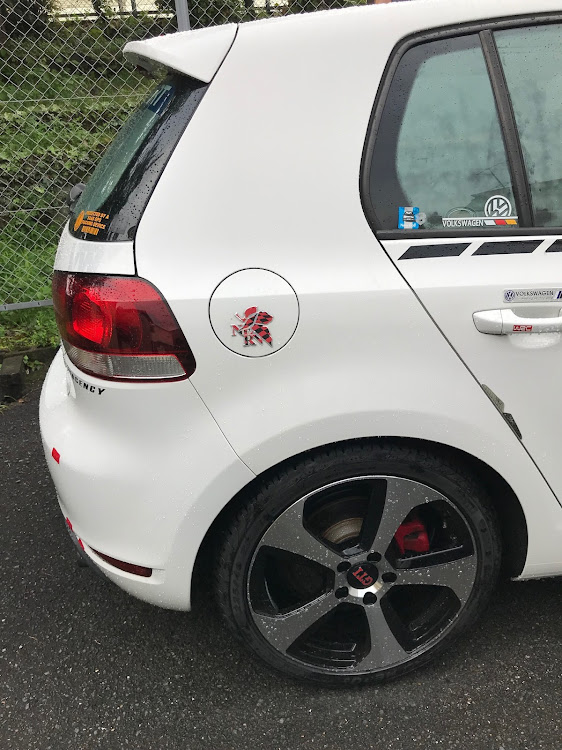 ゴルフ6 GTIのホイール交換・タイヤ交換に関するカスタム事例の投稿画像3枚目