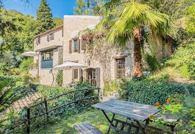 Maison avec jardin et terrasse 2