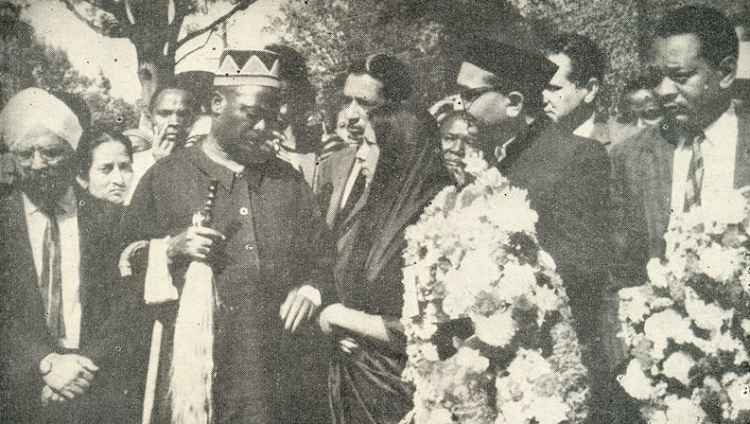 Emma Pinto with Oginga Odinga and other politicians during Pio Gamma Pinto's burial at Nairobi's City Park cemetery