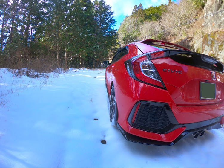 シビック(欧州HB)のシビック(欧州HB)・シビックハッチバック・fk7・雪・目指せPickUpCarsに関するカスタム事例の投稿画像2枚目