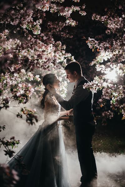 Wedding photographer Alya Malinovarenevaya (alyaalloha). Photo of 24 July 2019