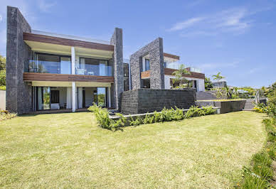 Villa 1