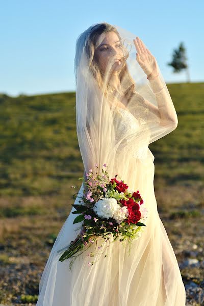 Wedding photographer Evgeniy Grechka (gre4ka). Photo of 15 June 2020