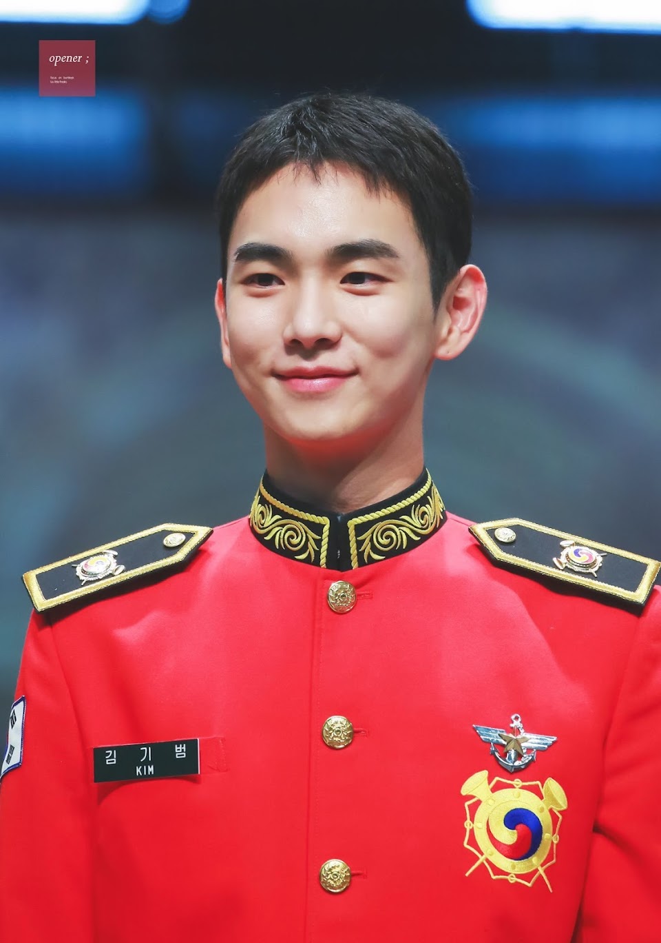 SHINee Fans Celebrate Key's Discharge From The Military