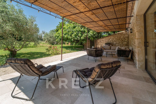 House with pool and garden 5