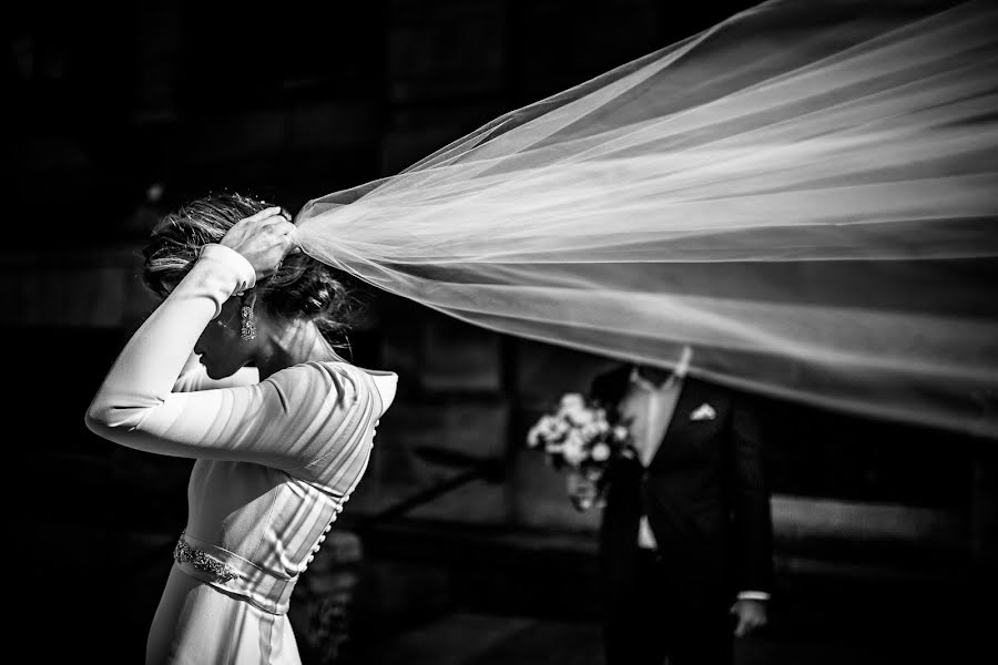 Fotografo di matrimoni Ivan Perez (ivanperezfotogr). Foto del 1 maggio 2017