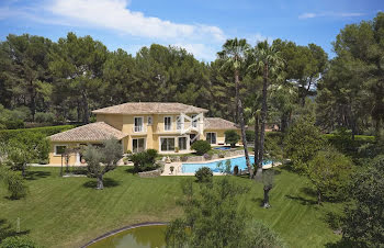 villa à Mougins (06)