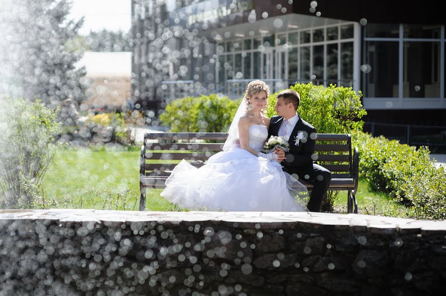 Fotógrafo de casamento Eduard Kapustin (shklyarsky). Foto de 22 de junho 2014