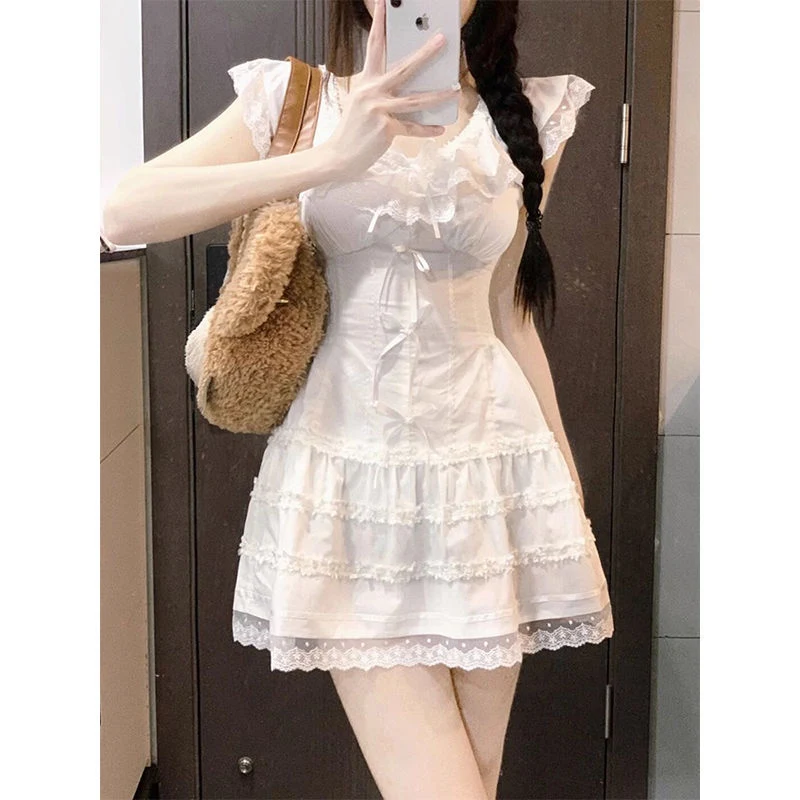 Zoete Zachte Witte Jurk Dames Zomer Nieuwe Franse Stijl Slim Fit Afslankende Kantstiksels Elegantie en Comfort voor een Chique Look