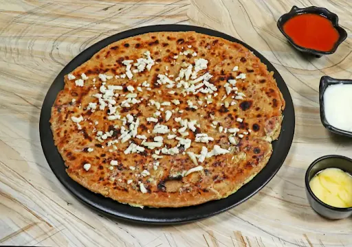 Paneer Paratha Served With Amul Butter