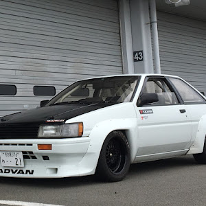 カローラレビン AE86