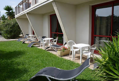 Maison avec piscine et terrasse 2