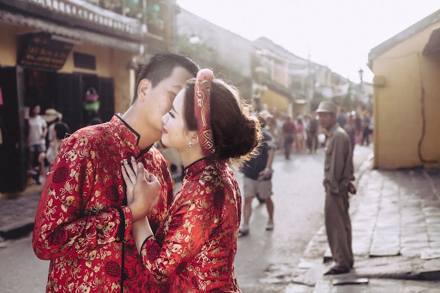 Fotógrafo de casamento Vĩnh Khoa (khoango). Foto de 12 de abril 2017