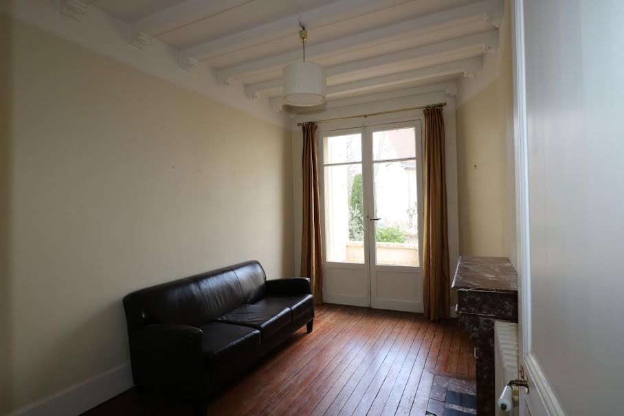 Location  maison 5 pièces 98 m² à Fontainebleau (77300), 1 800 €