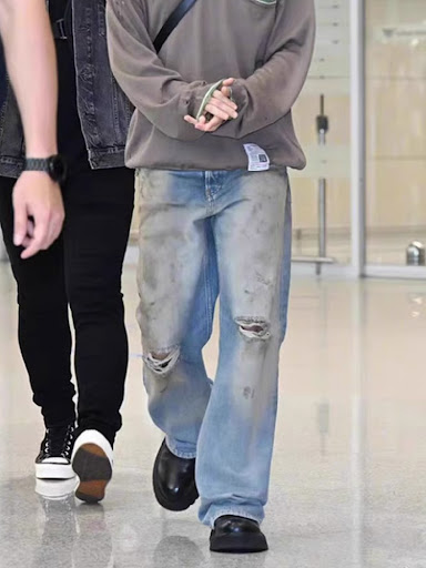 Title 9, Mens Ripped Washed And Worn Mud Dyed Jeans. Ge...