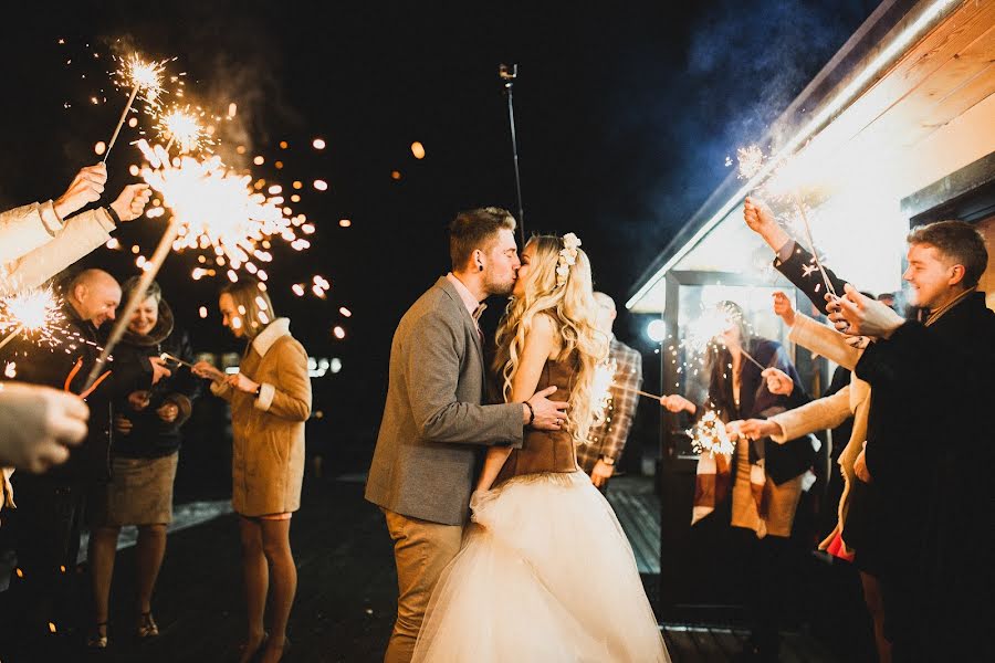 Fotografo di matrimoni Elena Elanceva (elenaelantseva). Foto del 25 febbraio 2016