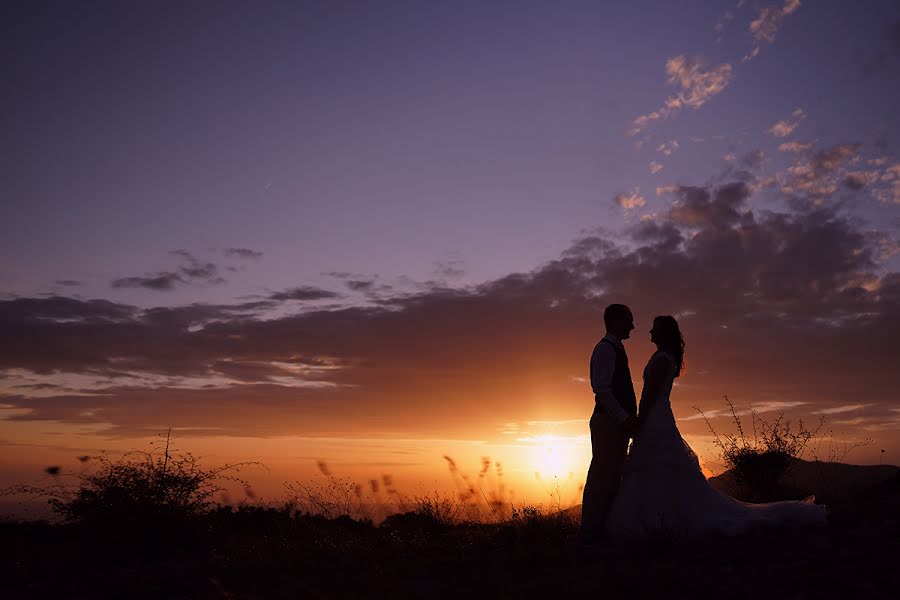 Fotógrafo de casamento Robert Coy (tsoyrobert). Foto de 17 de outubro 2019