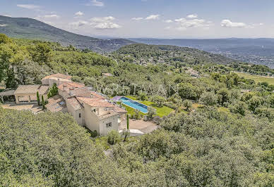 Villa with pool and terrace 16