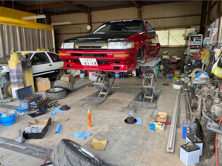 カローラレビンの86・AE86・ハブ交換・スリットローター・車いじりに関するカスタム事例の投稿画像1枚目
