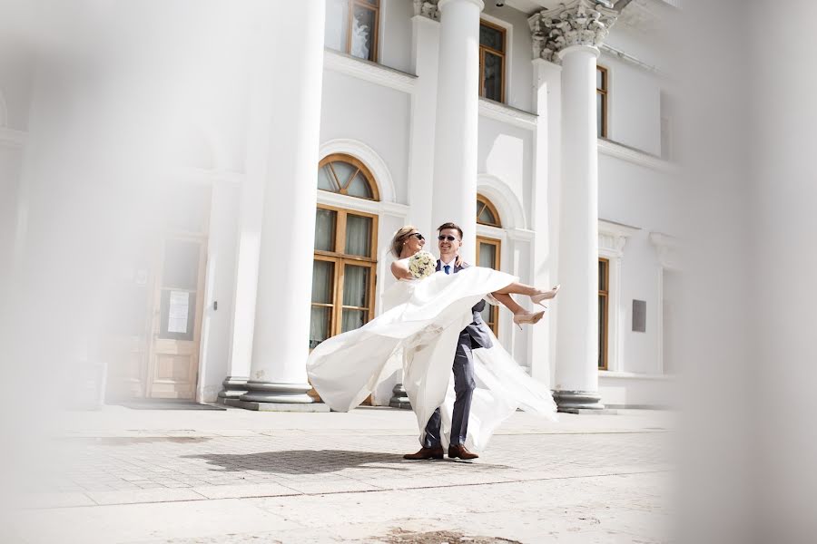 Wedding photographer Natalya Rodionova (wedsmile). Photo of 8 September 2017