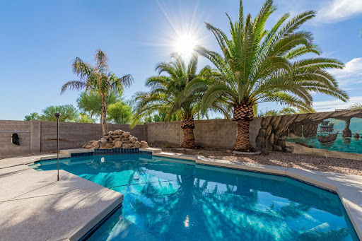 Maison avec piscine 1