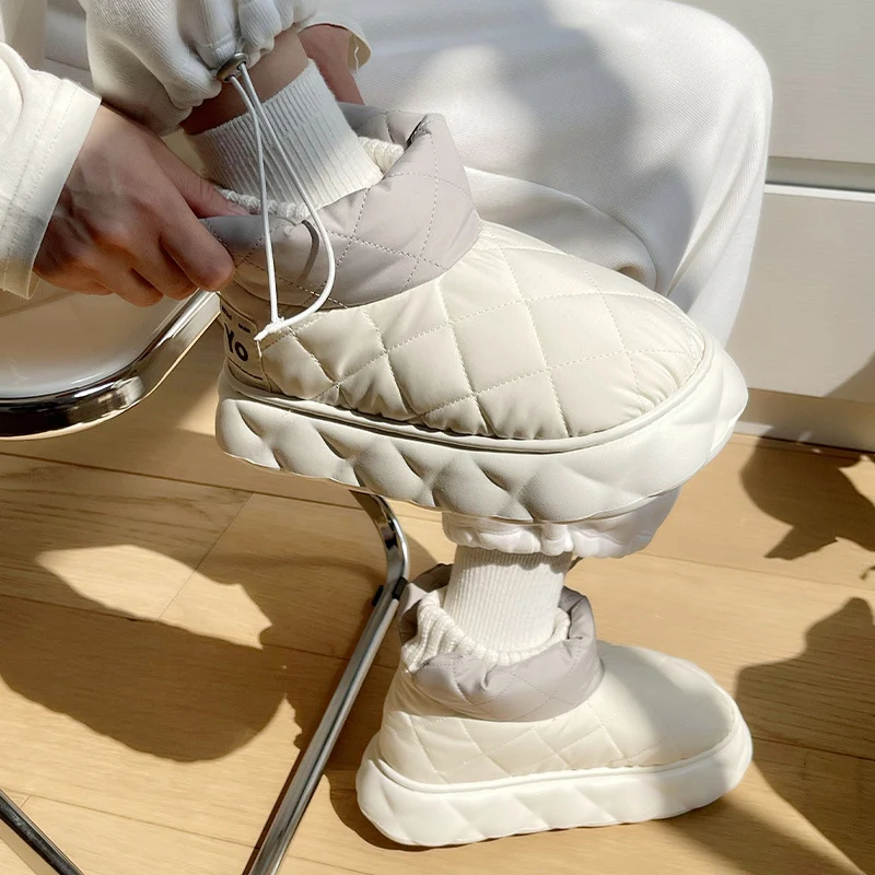 Chaussures Chaudes en Coton pour Couples Extérieur Bottes d'Hiver Antidérapantes Confortables et Étreignant les Pieds