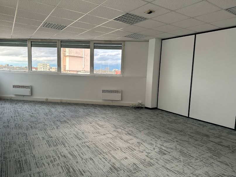 Vente locaux professionnels 4 pièces 87.13 m² à Strasbourg (67000), 130 695 €