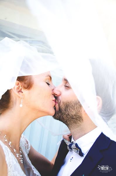 Wedding photographer Anaïs Rulleau (lourulleau). Photo of 13 April 2019