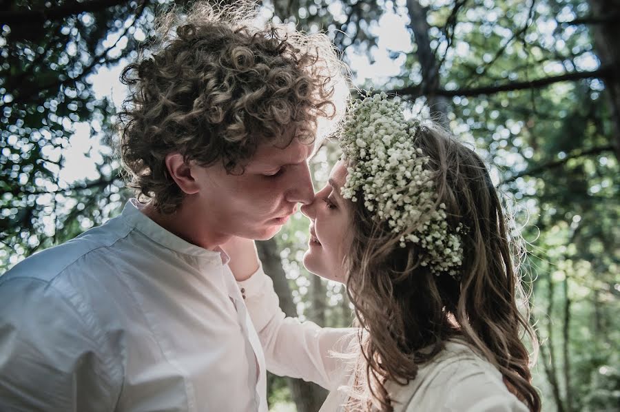 Fotógrafo de casamento Denis Aliferenko (alifer). Foto de 14 de março 2016