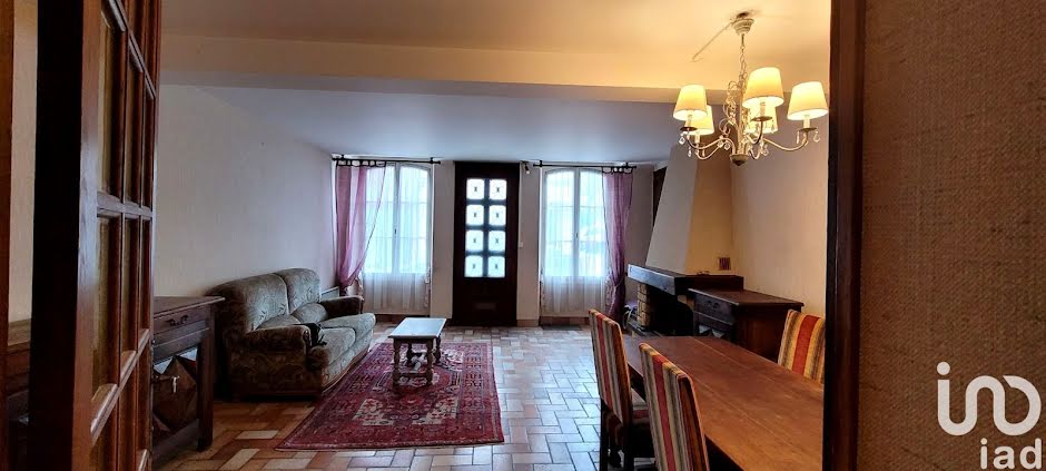 Vente maison 3 pièces 93 m² à Chatillon-sur-loire (45360), 65 000 €