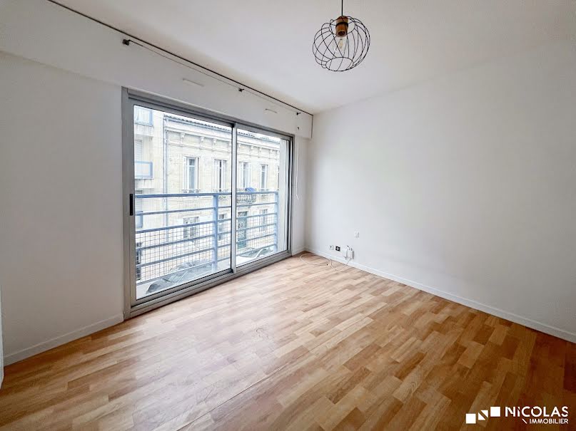 Vente appartement 1 pièce 18 m² à Bordeaux (33000), 123 050 €