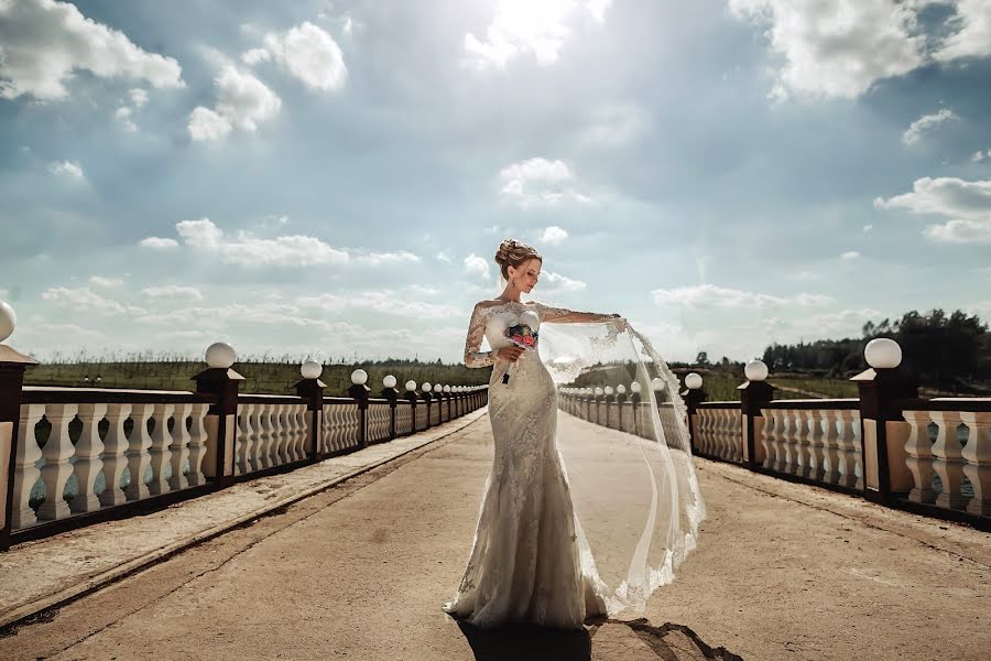 Wedding photographer Aleksandra Alesko (arastudio). Photo of 23 August 2016