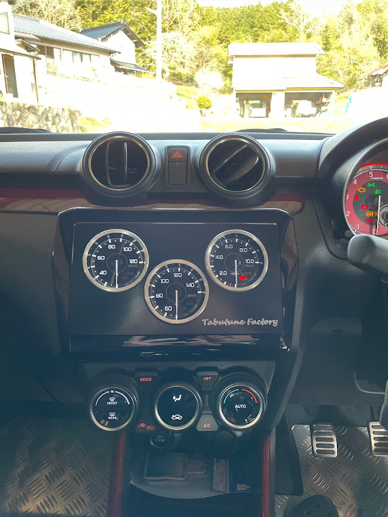 スイフトスポーツのあなたの愛車のカスタム遍歴・アドバンレーシングTC-4・トラストマフラー・zc33s スイフトスポーツに関するカスタム事例の投稿画像7枚目