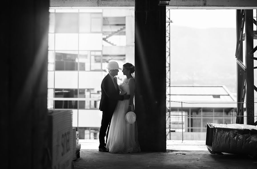 Wedding photographer Simon Varterian (svstudio). Photo of 2 October 2016