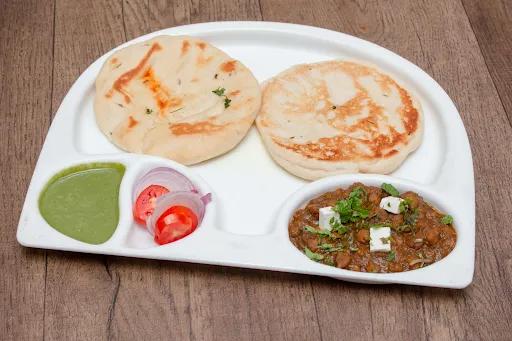 Chole Kulcha