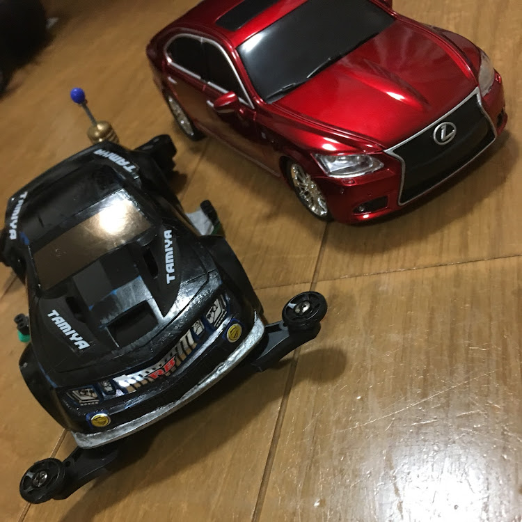 カマロのミニ四駆・LEXUS LS・マスダンパー・ネジ曲がりはもうコリゴリ・ブレーキギリギリに関するカスタム事例の投稿画像1枚目