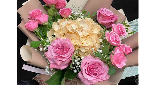 Buqetë Mix-IGI Flower -Tirana-Baboon Delivery