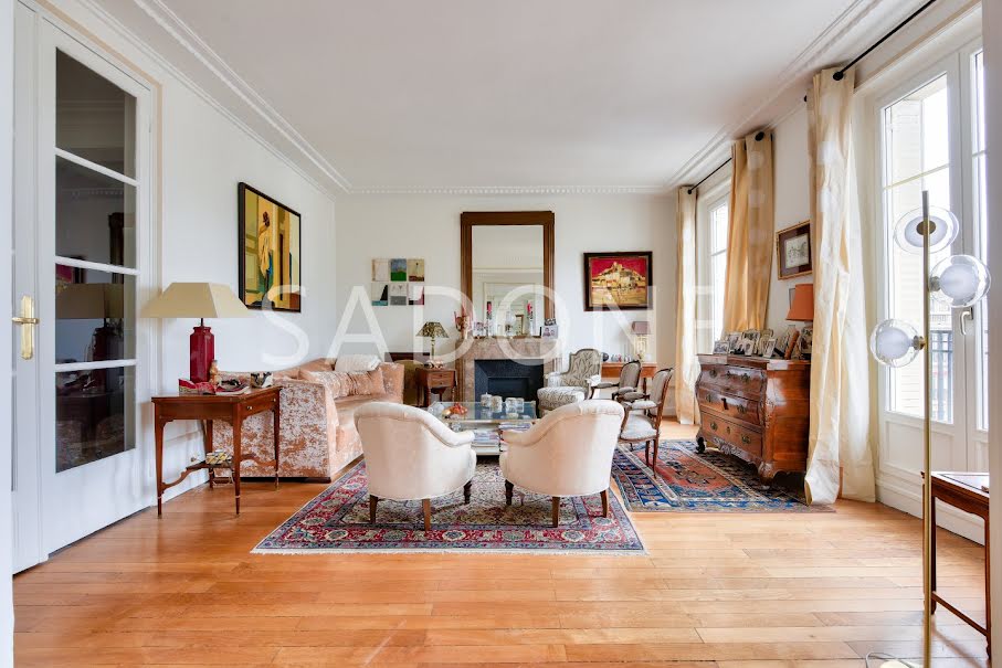 Vente appartement 5 pièces 164.8 m² à Paris 16ème (75016), 2 080 000 €