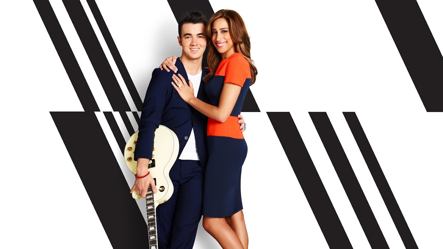 Watch Married to Jonas live