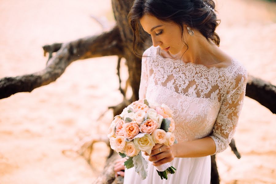 Wedding photographer Mari Bulkina (boolkinamari). Photo of 5 September 2018