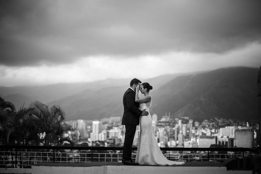 Fotografo di matrimoni Joel Pino (joelpino). Foto del 2 marzo 2017