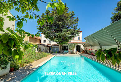 Maison avec piscine et terrasse 2