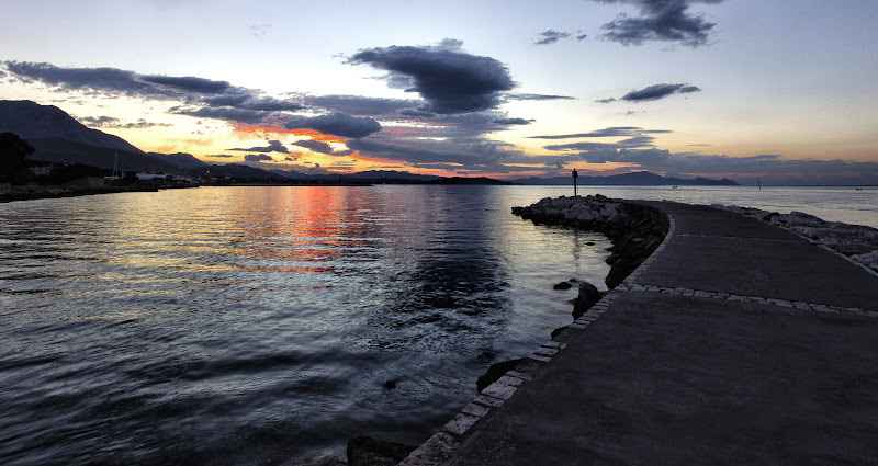 l'alba si portò via il temporale di Valeria__