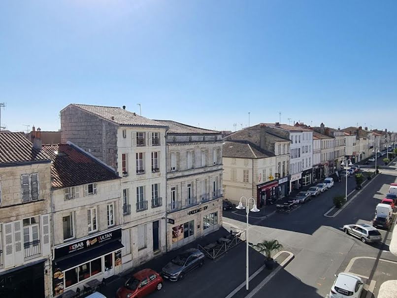 Vente appartement 3 pièces 125 m² à Rochefort (17300), 217 000 €