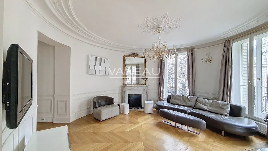 Location meublée appartement 6 pièces 135.51 m² à Paris 16ème (75016), 4 780 €