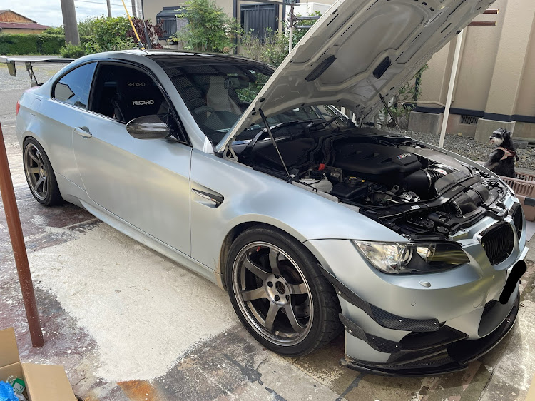 M4 クーペの大人の休日、日曜日・みつしさんe92 m3弄り・ダイチさんM2弄り・ダイチさんお友達TT弄り・昼食はみつしさん買い出しモスバーガーに関するカスタム事例の投稿画像9枚目